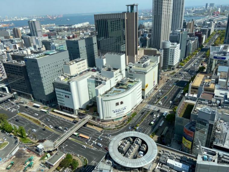 神戸三宮阪急ビルからみた三宮の風景